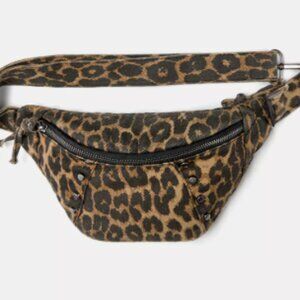 ISO Pull&Bear Leopard Fanny Pack